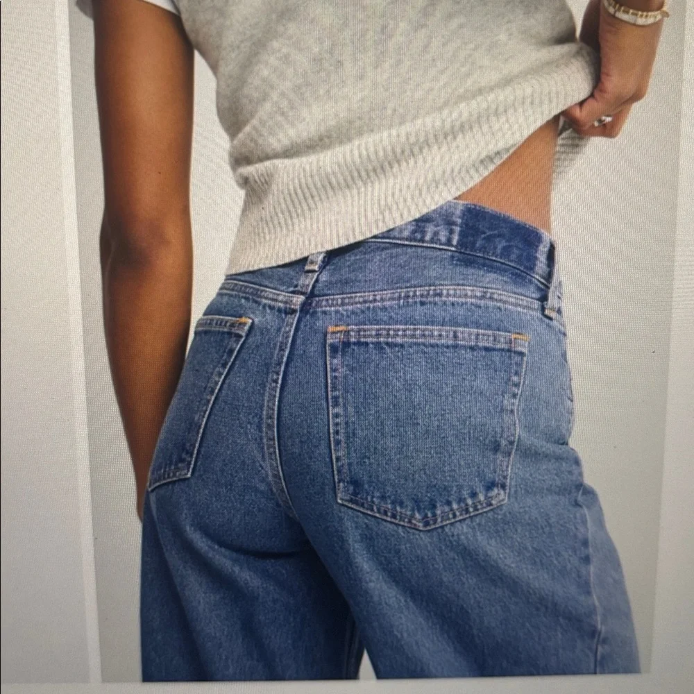 Abercrombie & Fitch Curve love Mid Rise Barrel Jean - Picture 6 of 9